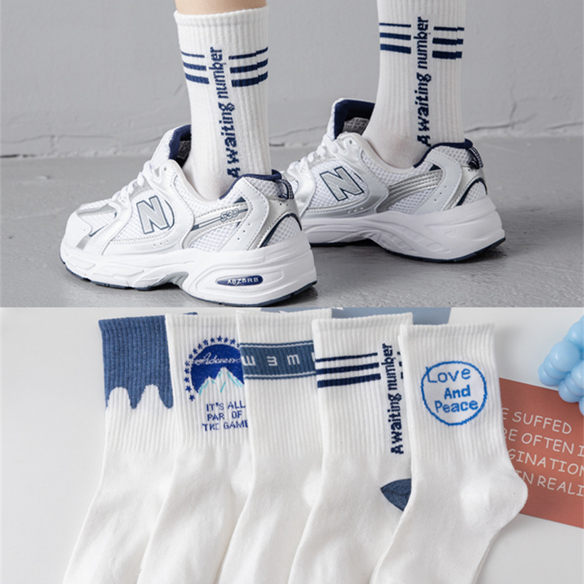 Socks women socks autumn and winter Korean version of the Tide Sports breathable all-match Fashion white cotton socks wholesale