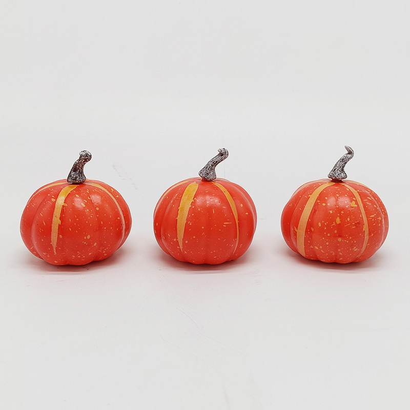 かぼちゃの模型のハロウィンのかぼちゃの置物の装飾の道具のハロウィンの装飾の置物の卸売りをシミュレーションします。|undefined