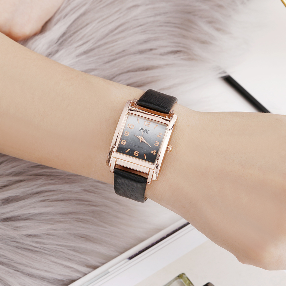 Nuovo orologio da donna al quarzo in stile campus fresco e alla moda con quadrante piccolo digitale minimalista alla moda_voghion.com