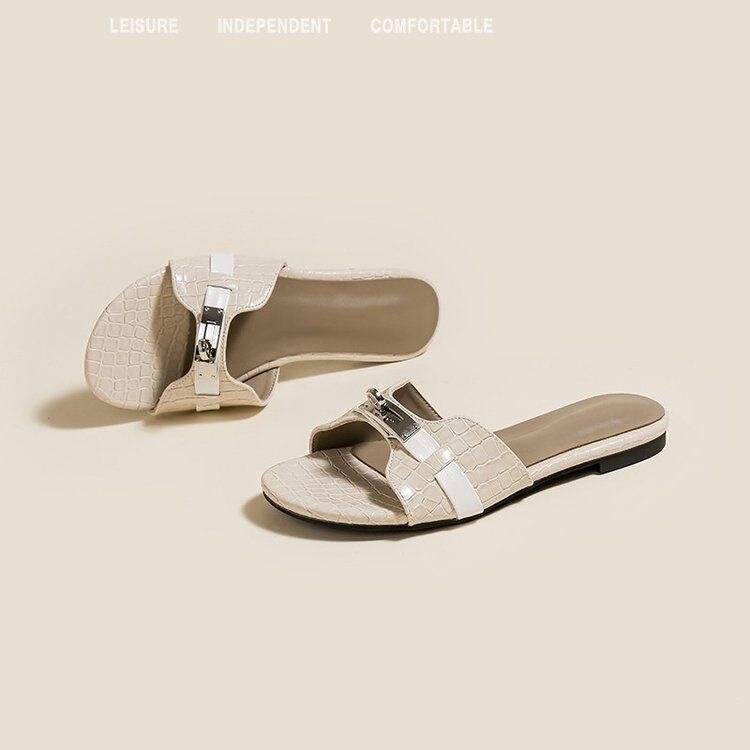 Crocodile slippers to match skirts, 2026 summer new French style, casual daytime comfort, flat-soled vacation beach sandals for women Crocodile slippers to match skirts, 2026 summer new French style, casual daytime comfort, flat-soled vacation beach sandals for women