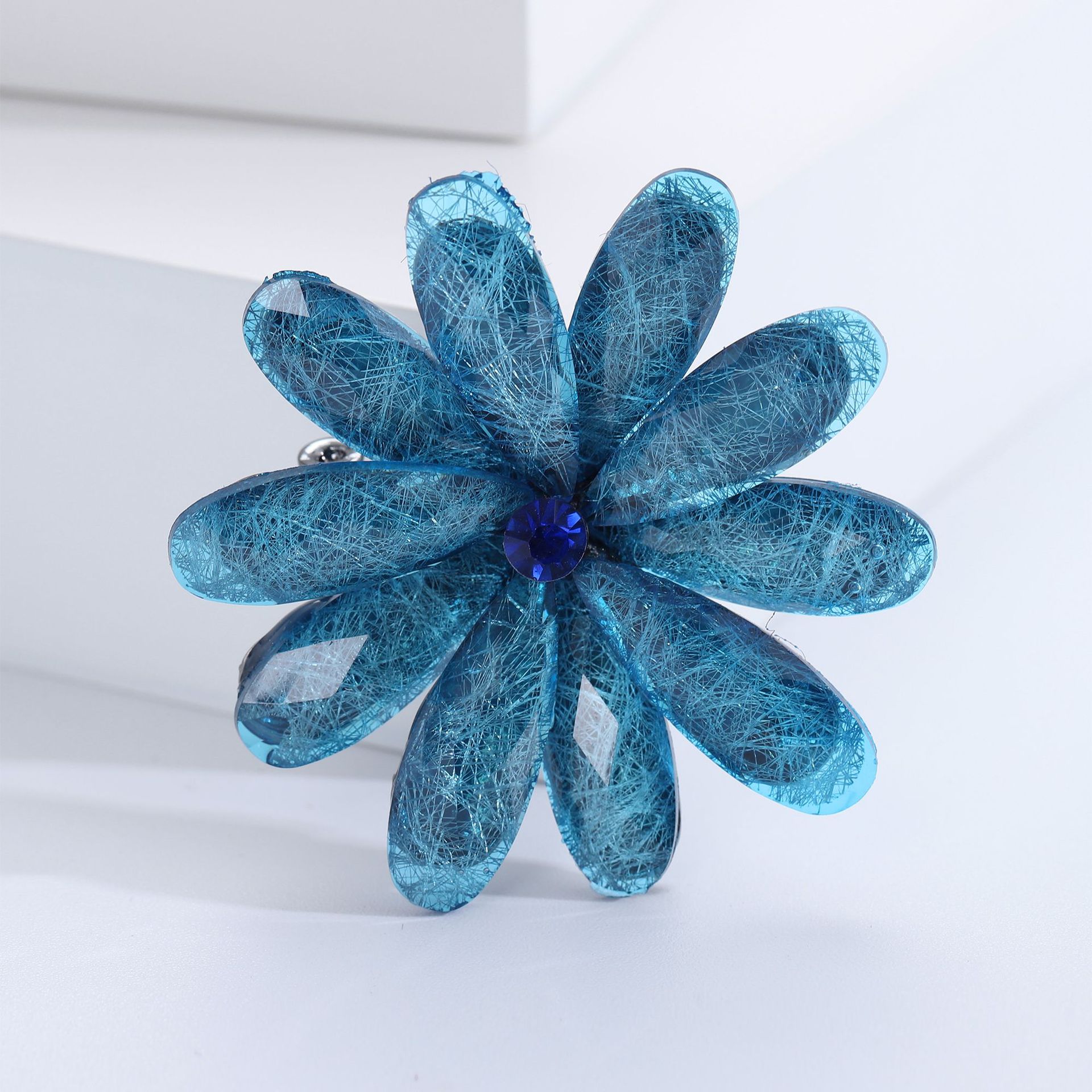 17g Weight Acrylic Inlay Material Brooches Classification Casual, Holiday, Banquet Occasion Alloy Material Flower Pattern All Seasons Season Women's Gender Inlay Design Simple Style Style Simple Style Pin Flower Alloy Inlay Acrylic Women's Brooches 11