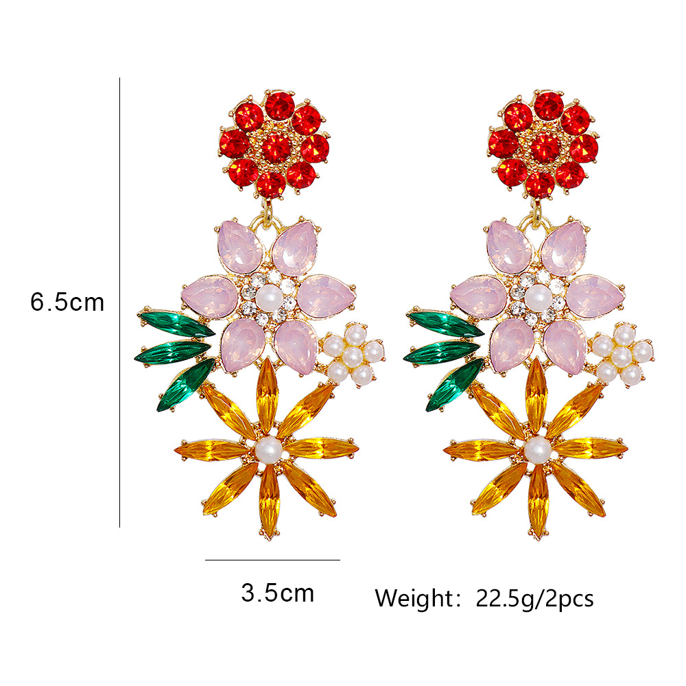 New Creative Retro Bohemian Earrings Exaggerated Personality Diamond Earrings display picture 1