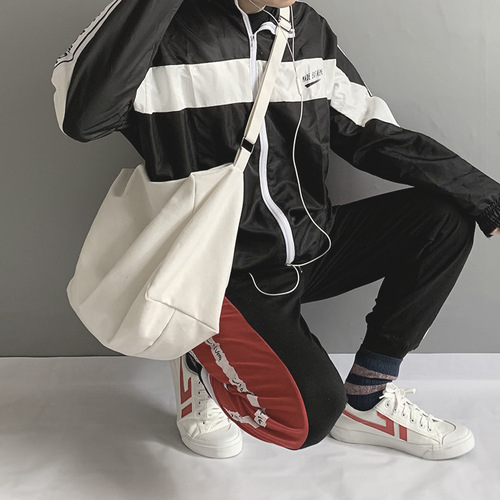 New black lazy style canvas bag crossbody male and female students large capacity simple and versatile canvas bag