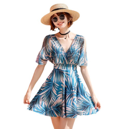 Women's plus size swimsuit conservatively covers the flesh and looks slimming mother middle-aged lady's conjoined fat mm plus size hot spring swimsuit with steel ring