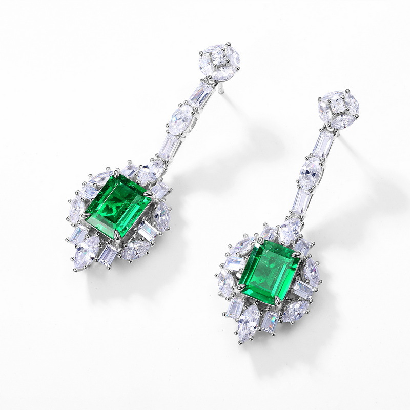 Transmisión en vivo transfronteriza nuevo Pendientes de esmeraldas de cultivo de plata S925 Pendientes de gemas con incrustaciones de mujer, estilo retro noble europeo y americano