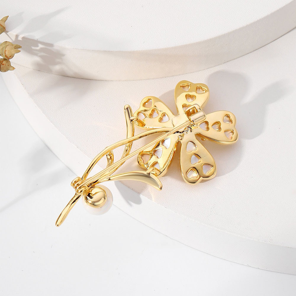 Luxe parel schelp bloem broche voor dames pakken en jassen_voghion.com