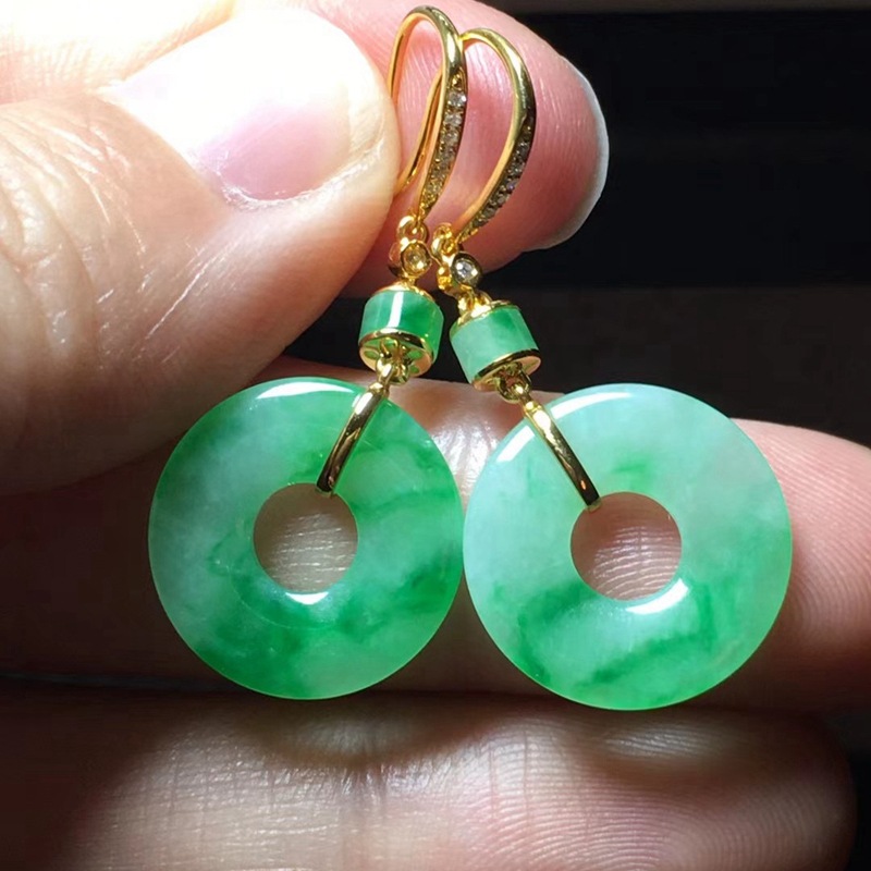 伟德国际《烈日灼心》：优雅并有质感的小成本商业片