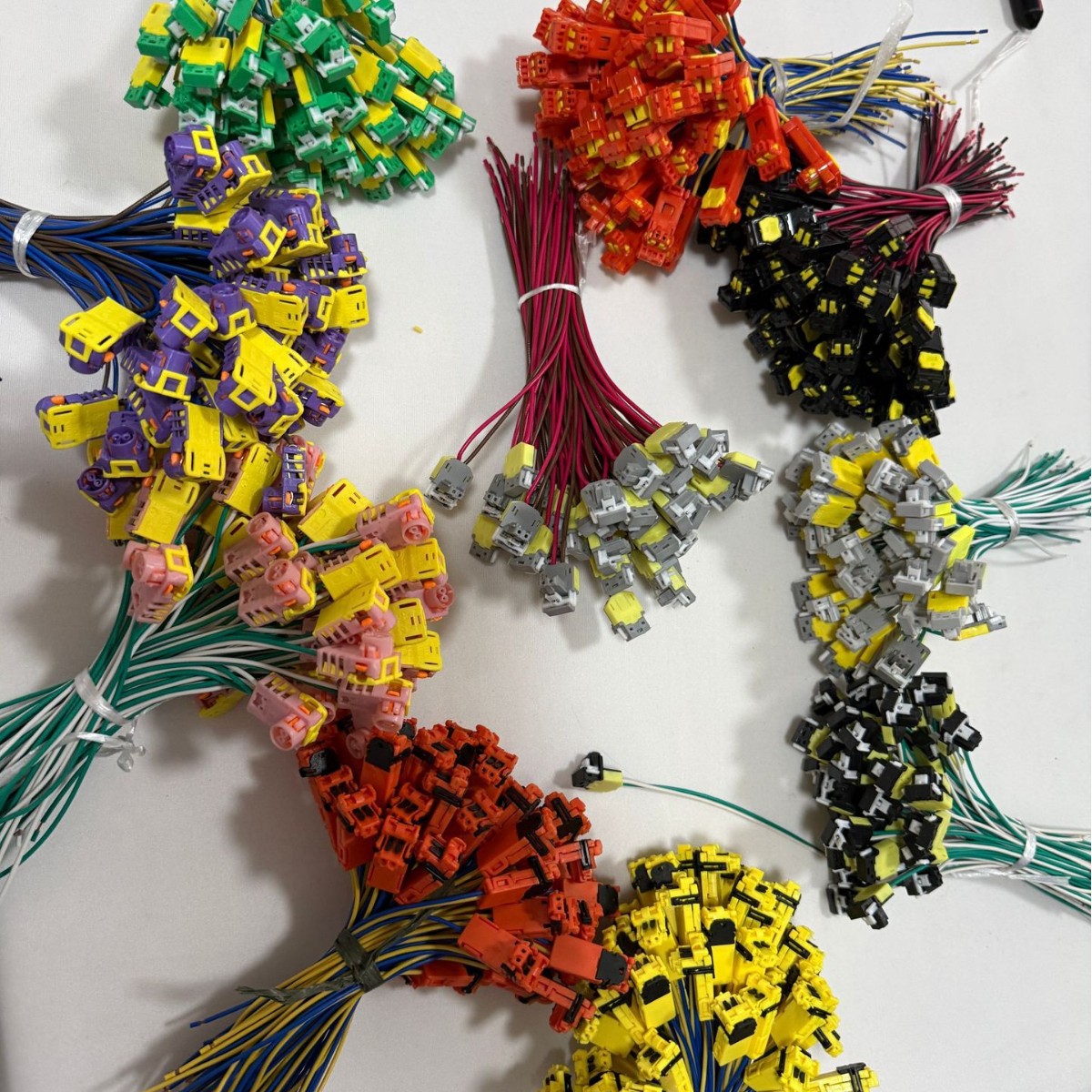 汽车通用插线头 专用插线头 各种型号插口