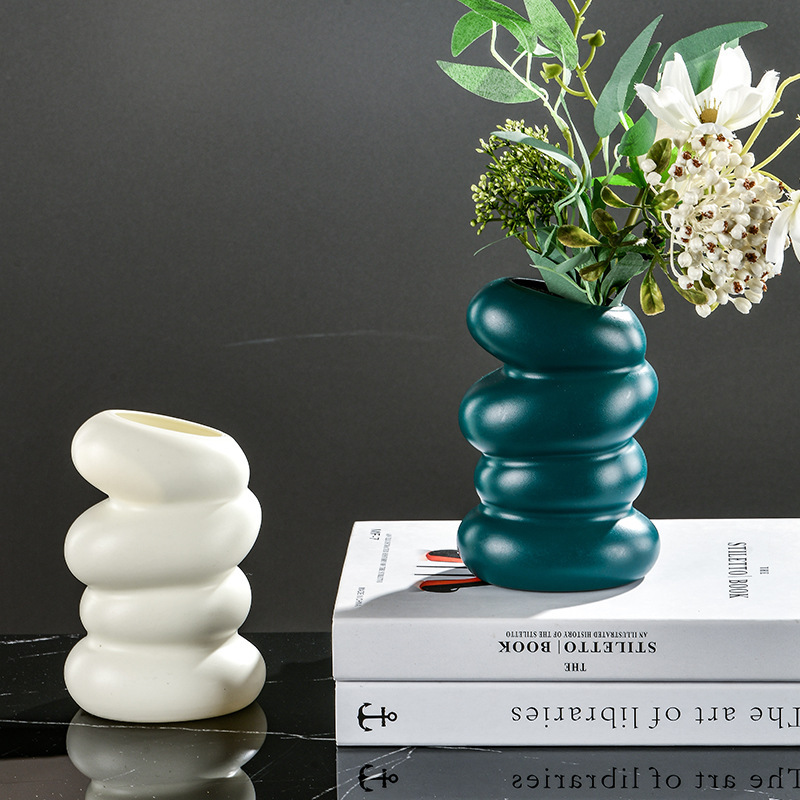 New Style Plastic Spiral Vase Nordic Style Creative Flower Arrange Container Ornaments Dry and Wet Flower Vase Imitation Glaze Imitation Porcelain Flower Pot