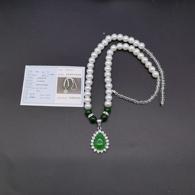 Ethnic agate necklace from pearl