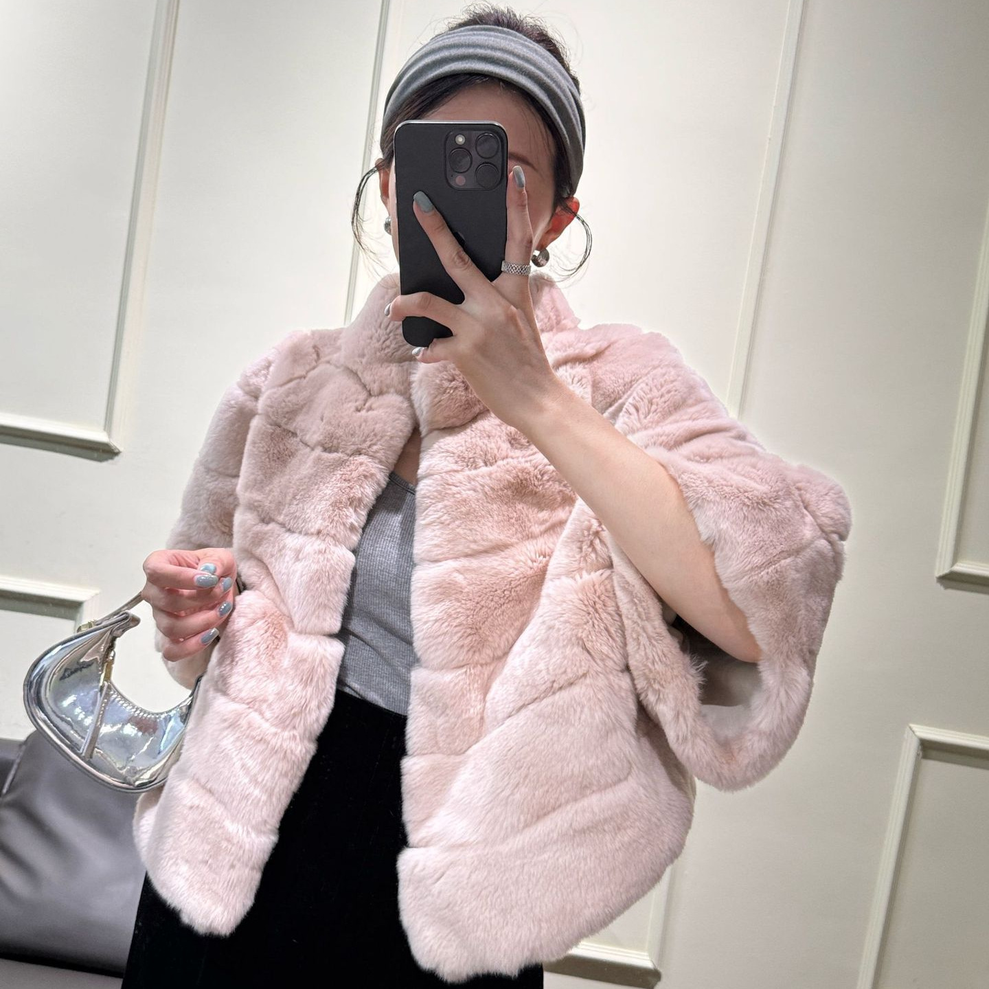 Real photos~ Dropshipping whole rabbit fur cape style light luxury fur coat, genuine fur Haining fur coat for women