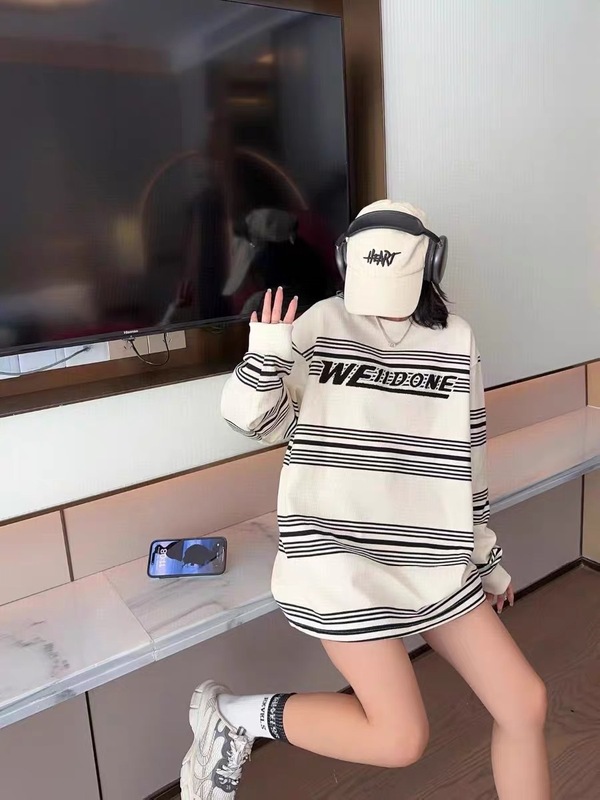 跨境爆款WE11立体印花小熊休闲宽松情侣T恤男女同款卫衣外贸批发|undefined