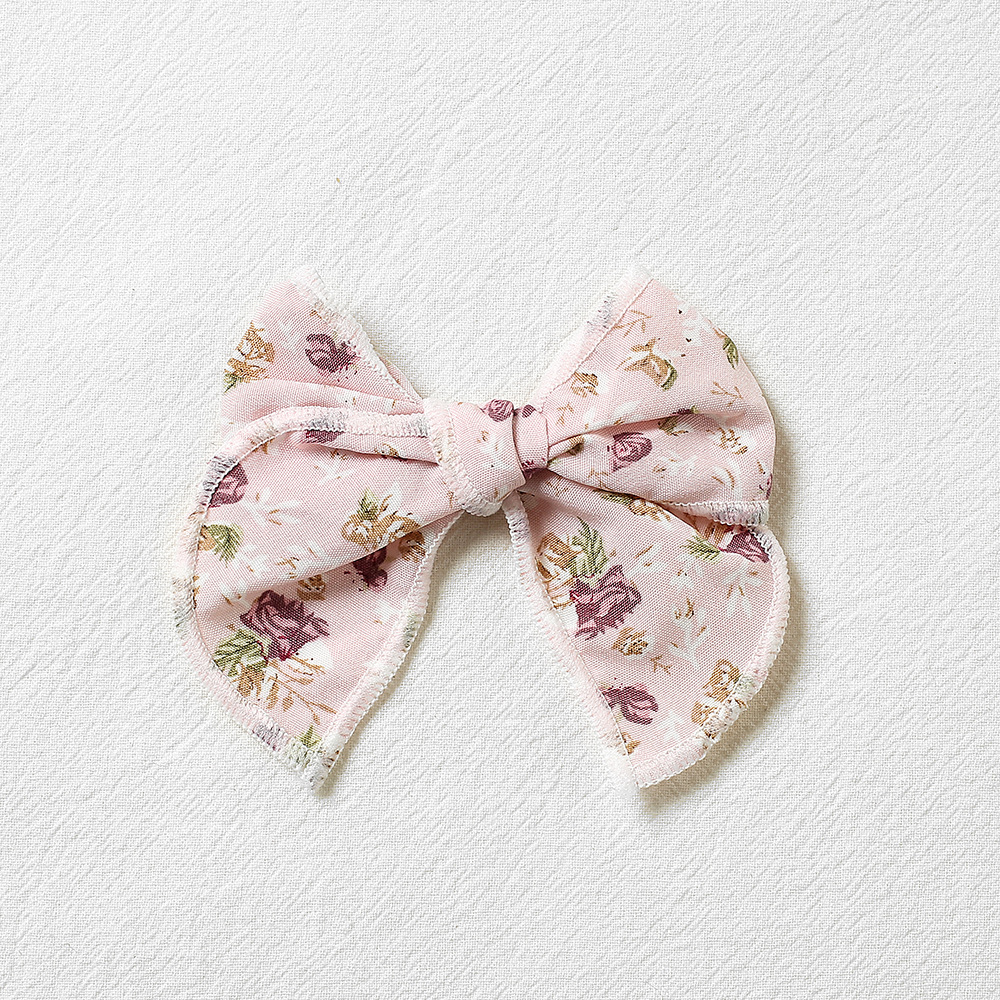 Europäische und amerikanische 2022 Herbst neue Haarschmuck Kinder Haarspange Baby Blumenstoff Schmetterlingsclip Baby Seitenclip Großhandel_voghion.com