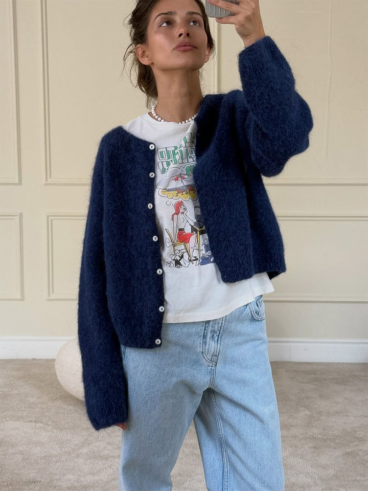 Áo khoác cardigan len nữ dáng rộng một hàng cúc, chất liệu dệt kim mềm mại, phong cách thanh lịch — Màu hồng nhạt (hàng có sẵn), Màu xanh lá cây (có hàng), Màu xanh ô liu (đốm), Màu xanh đậm (Còn hàng) chi tiết 49