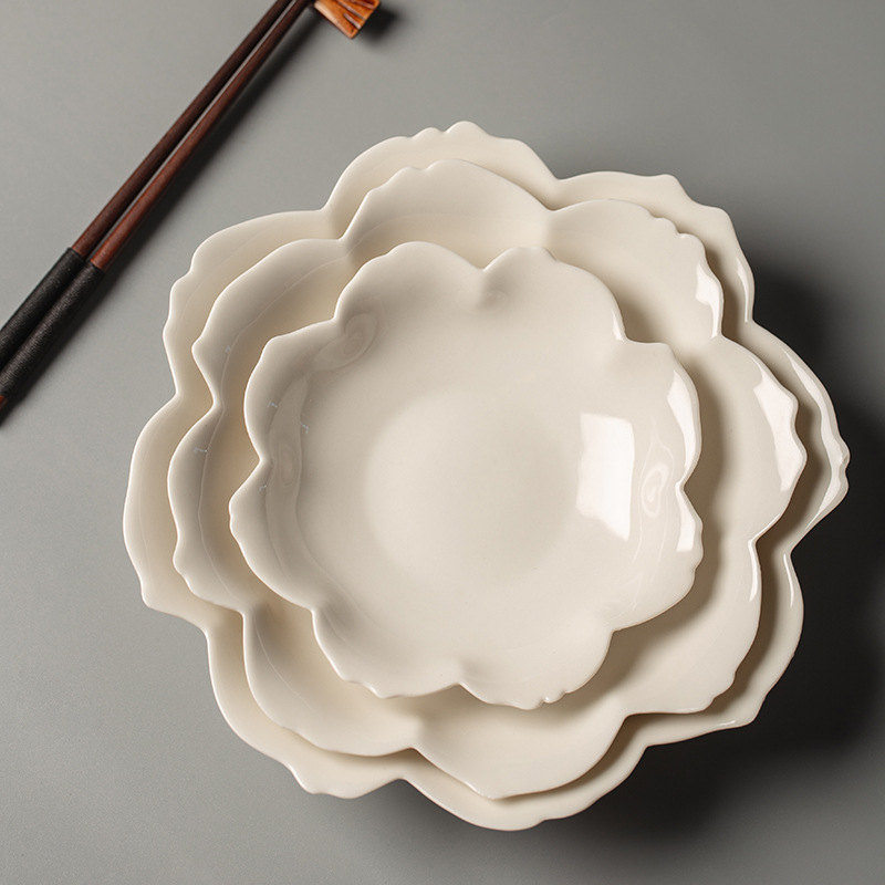 2022 New Petal Plate Japanese-style Jingdezhen Tableware Plate Home Dish Creative Distinctive ins Style Light Luxury