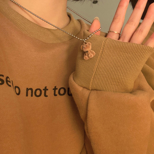 Japanese and Korean-inspired, cute bear necklace for women, trendy, influencer, hip-hop, clavicle chain, simple and personalized, teddy bear sweater chain