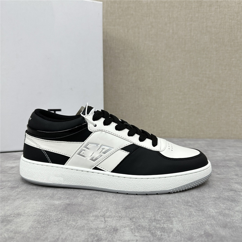 High-End New Genuine Leather Men's Sports and Leisure Sneakers, White Shoes, Fashionable and Versatile, High-End Trendy Men's Shoes