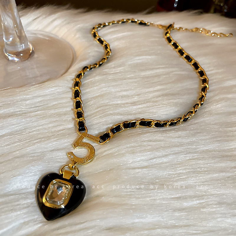 Fashion Heart Shape Pu Leather Handmade Womenu0027S Pendant Necklace 1 Piece