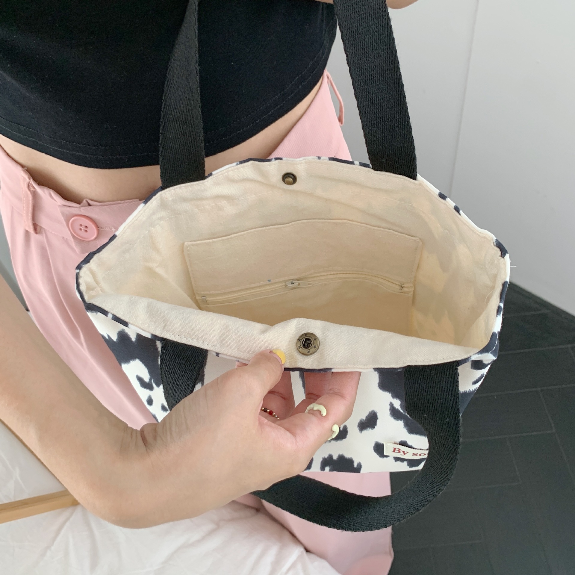26274 New artistic and fresh hand-held bento bag, casual ladies' hand-held bag supply, snack storage bag undefined