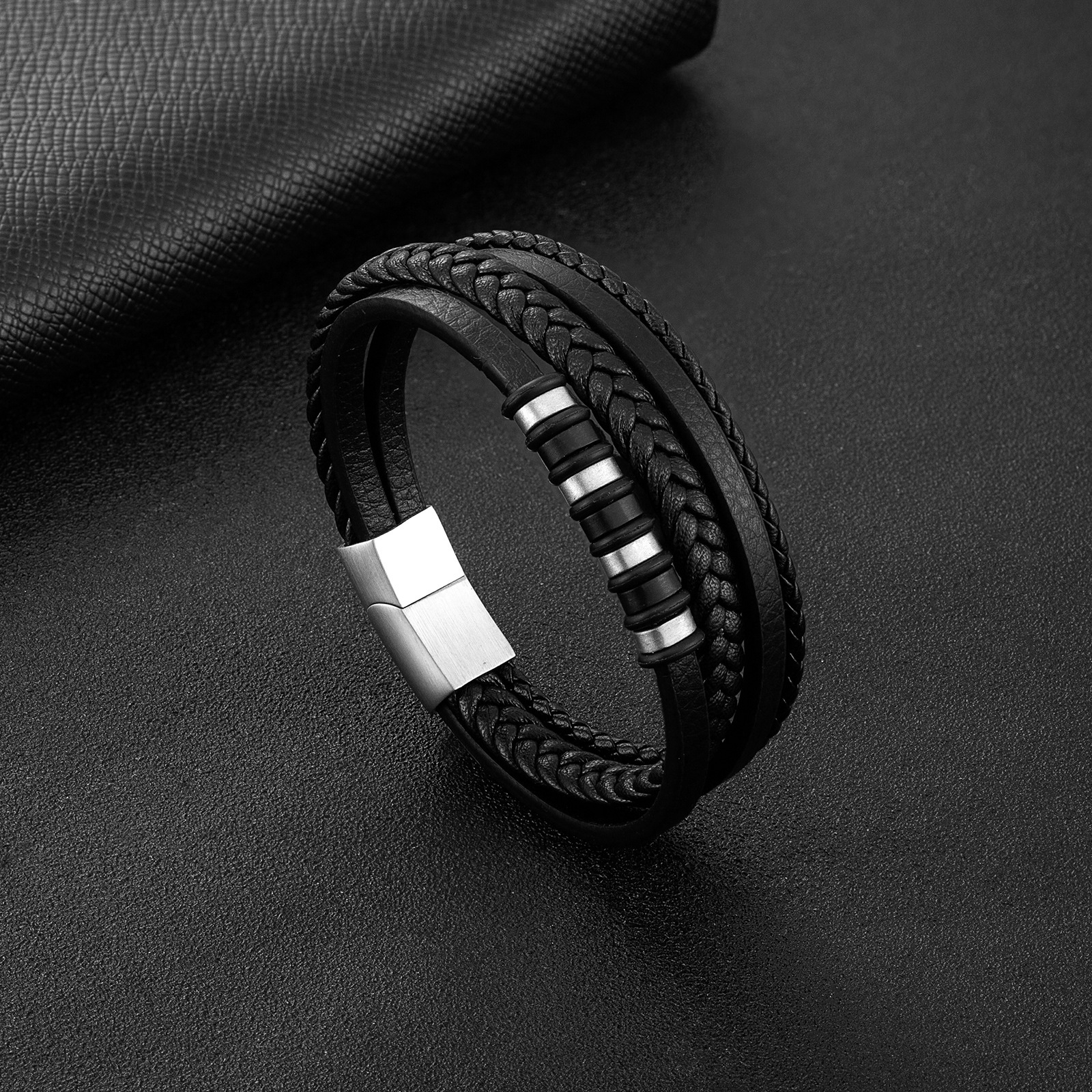 Bracciale in corda di pelle da uomo Bracciale elettrolitico bicolore Bracciale da uomo in pelle lavorata a maglia semplice multistrato_voghion.com
