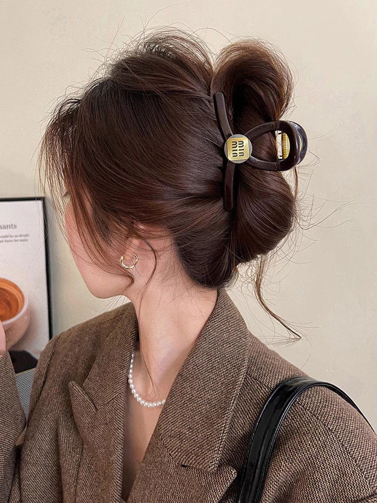 No. 02 [chocolate brown] medium round letters