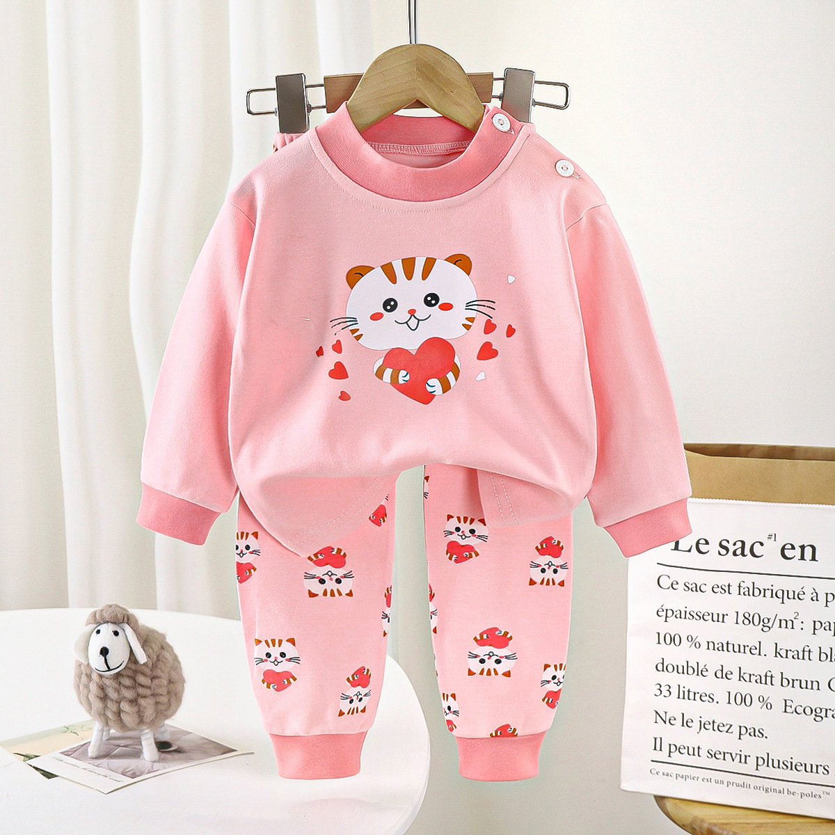 T04-핑크 고양이