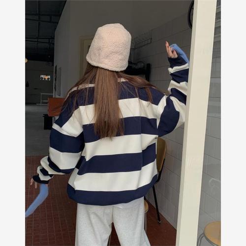 V-neck pullover street hoodie for women