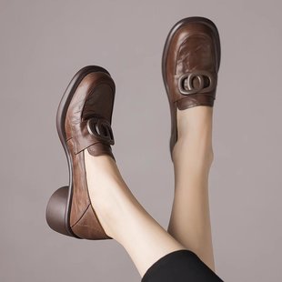 Thick bottom round head all-match loafers 2024 autumn and winter new deep mouth British style retro small leather shoes women's shoes single-layer shoes