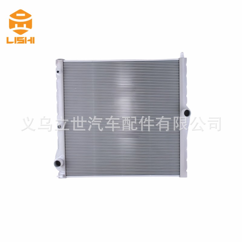 Factory Direct Supply Radiator 17117576305 17117576273 for Bmw F15 F16