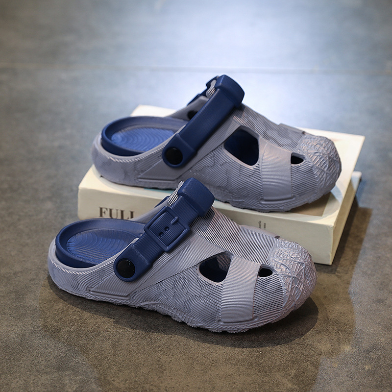 2025 zapatos con agujeros para padres e hijos, sandalias antideslizantes de suela gruesa para niños de mediana edad, zapatillas de Baotou para hombres y mujeres, zapatos de playa