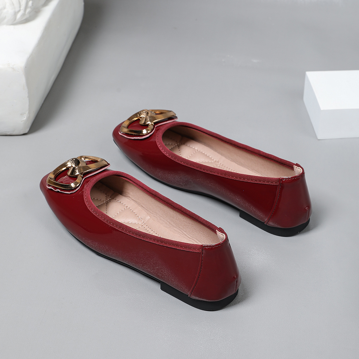 Cross-border Women's Ballet Flats 2026 New Model, Shallow Soft-soled Flat Square-toed Versatile Large-size Loafers_vogvips.com
