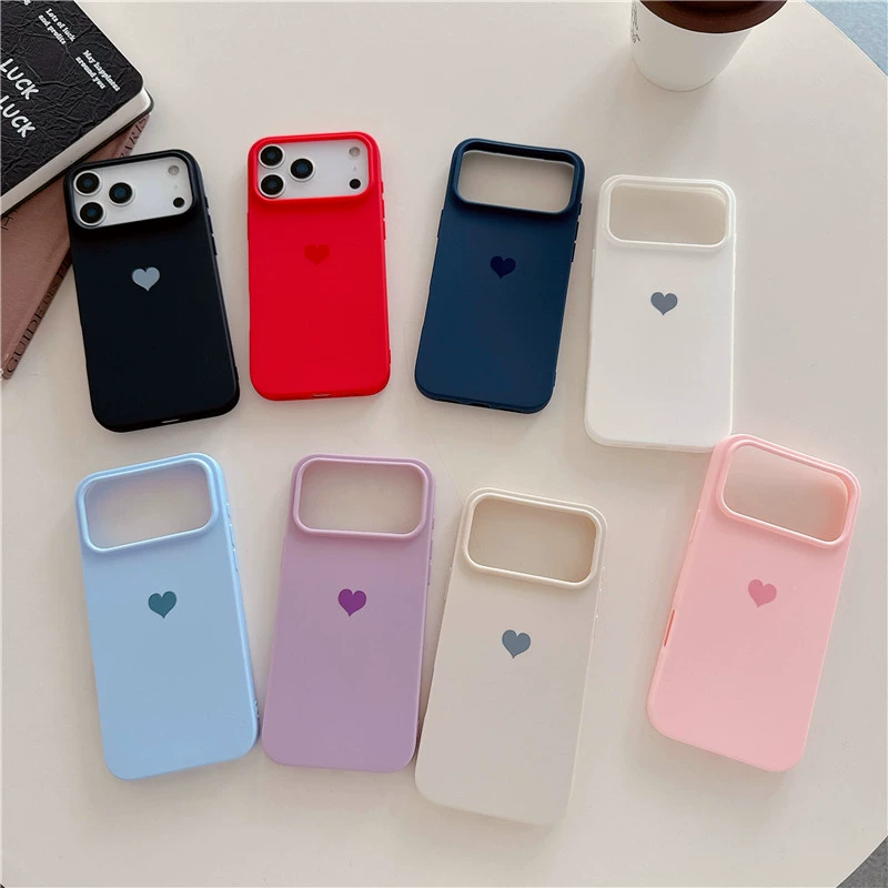Чехол для телефона Apple iPhone 16 совместимый, матовый мягкий корпус