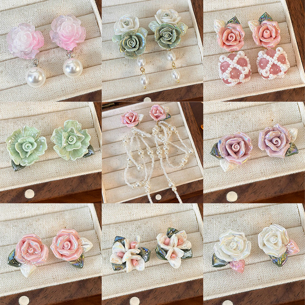 Retro elegant design three dimensional earrings