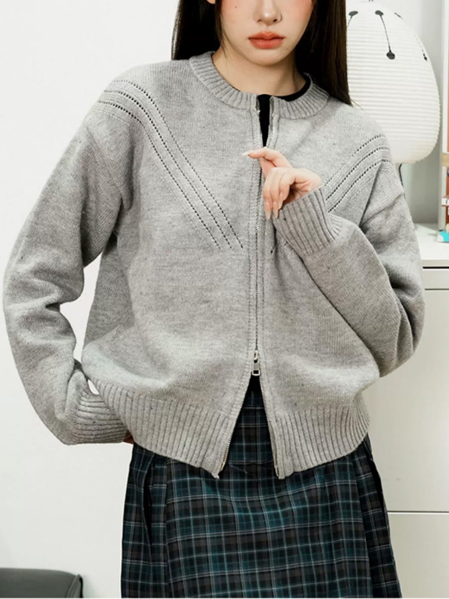 2023新款日系灰色设计感小众慵懒风针织毛衣女外套内搭上衣秋季