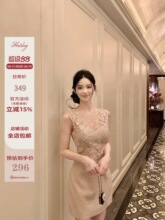 �ṷ�������������@�������U��¶�����|���ɫ�ٽz�B��ȹ