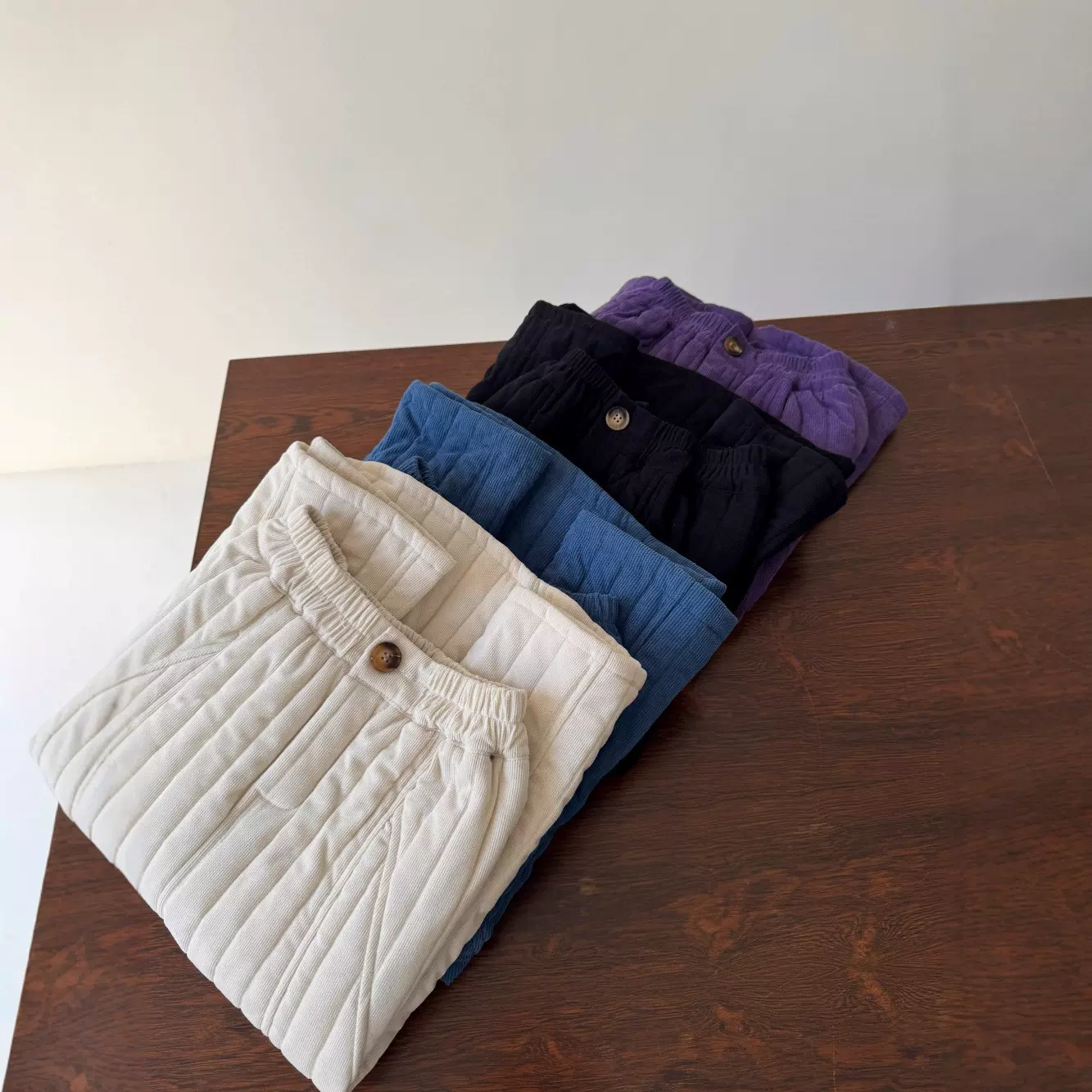 童裙2025冬季女童加厚绗棉文艺半身裙儿童百搭竖条简约绗线棉裙子