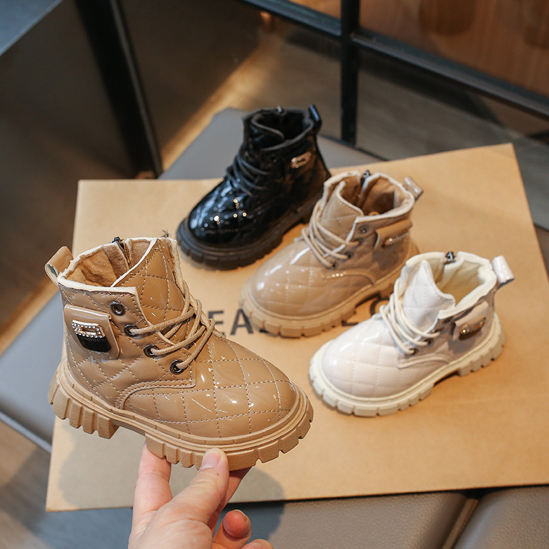 2025 otoño e invierno botas Martin para bebés, niños y niñas, más dos botas de algodón cálidas de terciopelo, botas cortas de cuero, botas para niños con cremallera