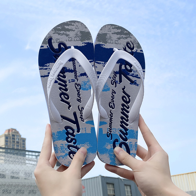 Zapatillas al por mayor para hombres zapatillas de baño estudiantes antideslizantes nuevos clipes versátiles baños transpirables simple turismo de playa