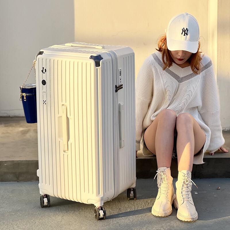 Large Capacity Trolley Case Multifunctional Luggage Case for Men and Women Student Suitcase Shock Absorption Brake Wheel Password Box