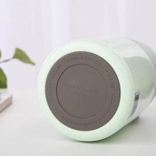 Vacuum cup bottom sticker round silicone non-slip coaster wear-resistant protective pad self-adhesive stainless steel cup bottom sticker cup cover