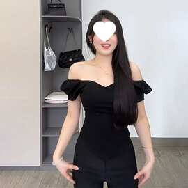 韩系黑色一字肩短袖T恤女夏季鱼骨收腰显瘦短款独特别致露肩上衣
