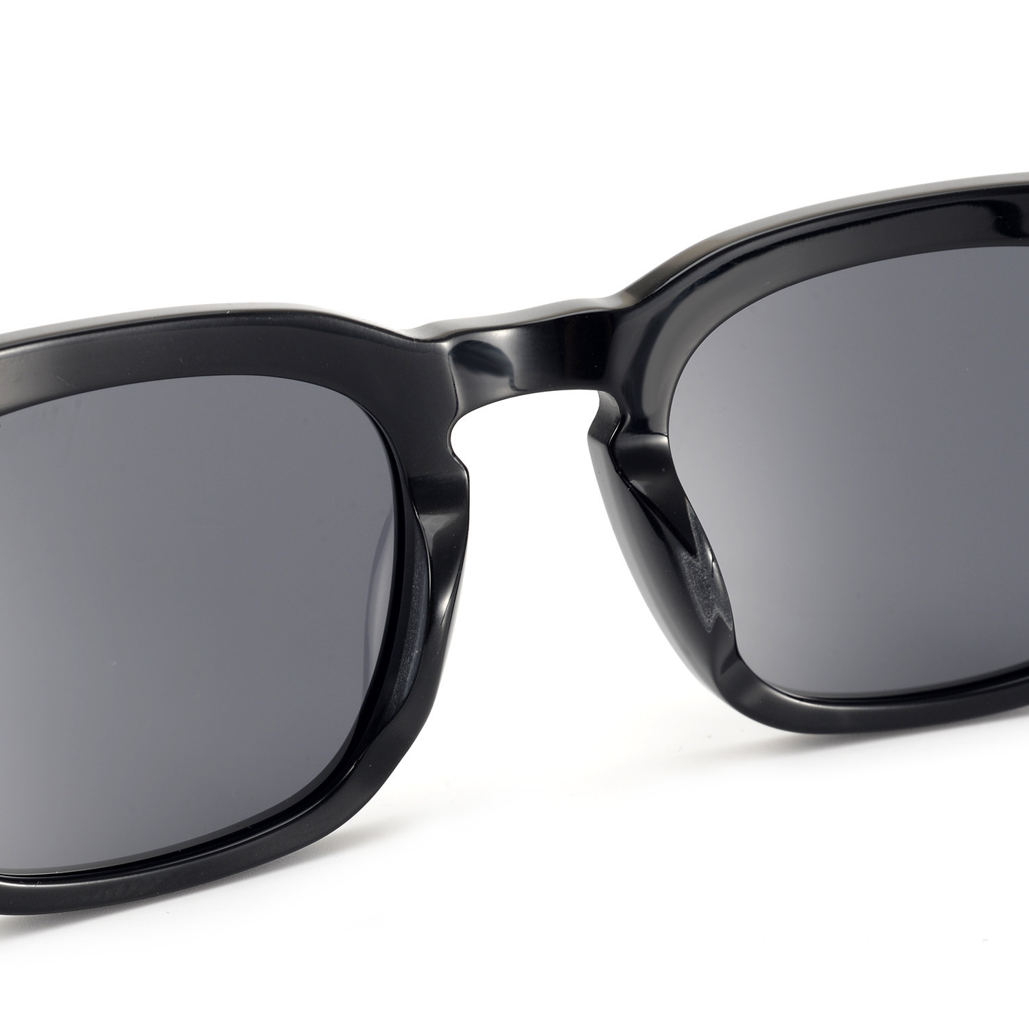 New High Quality TF751 High quality Full frame sunglasses for men and women Stylish frame Temford- Black