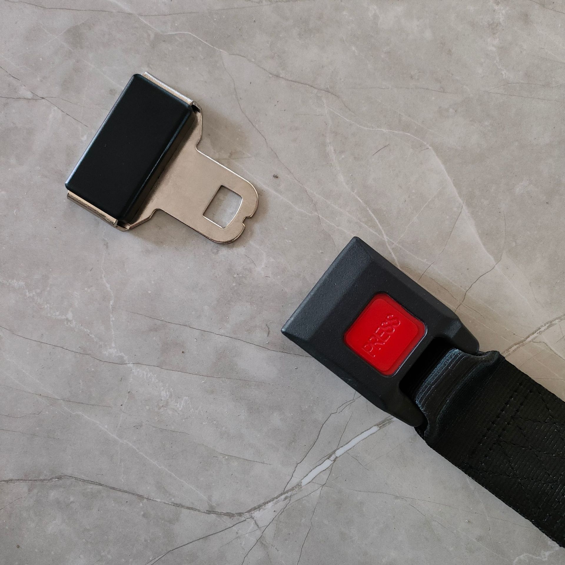 Two-Point Car Seat Belt, Manual Adjustment for Passenger Cars, Minibuses, and School Buses, Simple Two-Point Seat Belt