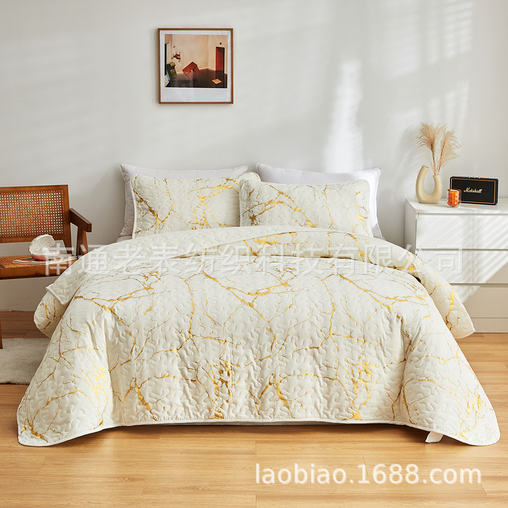 跨境家纺欧美床上用品外贸亚马逊速卖通烫金夹棉绗缝被子枕套套件
