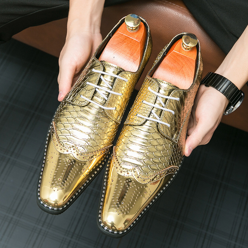 Zapatos de cuero de bloque de negocios transfronterizos de tamaño grande oro brillante, zapatos de estilo europeo y americano de tamaño grande, zapatos de derby de encaje de altura image 4