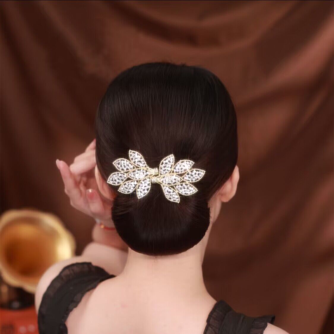 Golden hairgrip