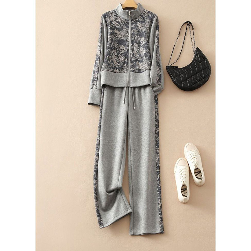 Gray Casual Sportswear Suit for Women in Autumn and Winter Korean Style Loose and Stylish Age-Reducing Cardigan Sweatshirt Casual Pants Two-Piece Set Gray Casual Sportswear Suit for Women in Autumn and Winter Korean Style Loose and Stylish Age-Reducing Cardigan Sweatshirt Casual Pants Two-Piece Set