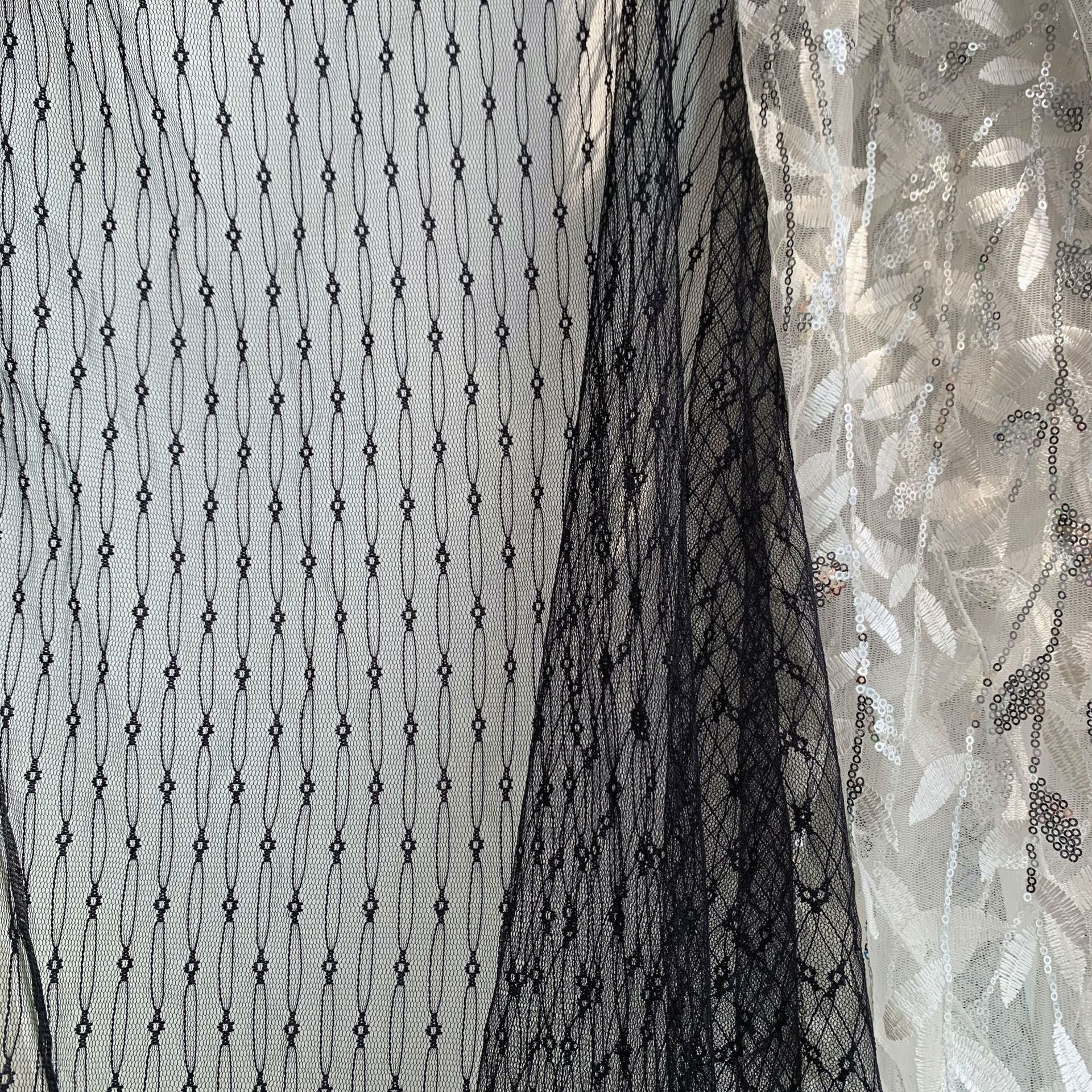 Suministro directo de fábrica de nylon no elástico malla jacquard malla vertical tira pequeña flor ropa para niños Lolita Hanfu tela en stock
