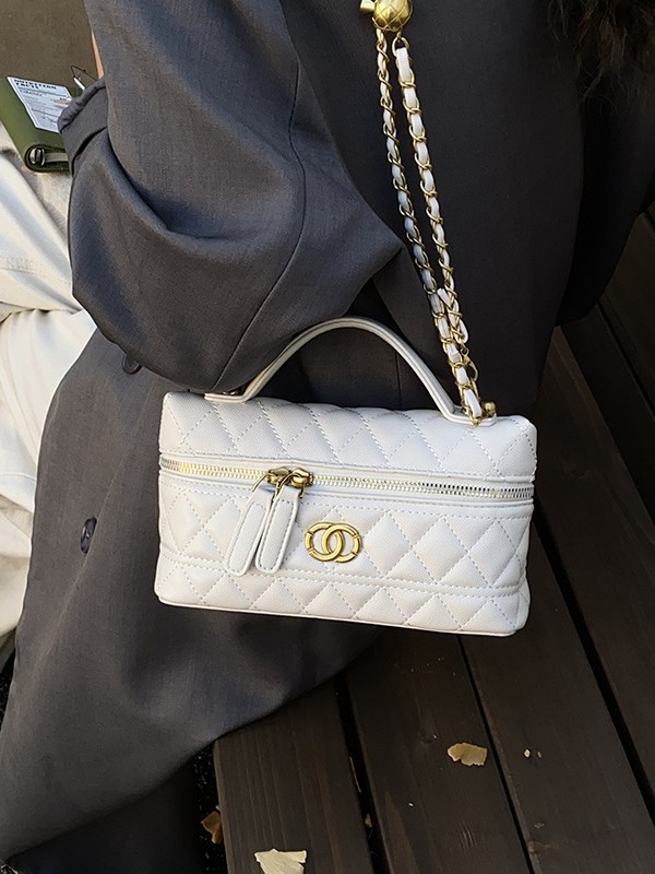 Alta sensación universal bolso de mano pequeño para mujeres 2025 nueva moda transfronteriza cadena de moda diamante bolso de hombro