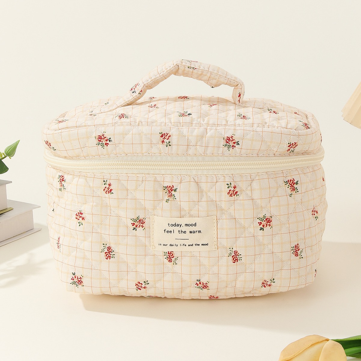 Portátil de gran capacidad bolsa cosméticos pequeño almacenamiento floral portátil acolchado algodón lindo flor ins viaje estudiante